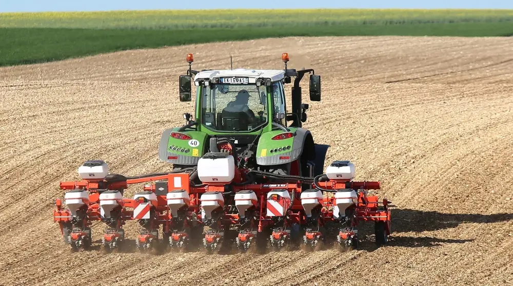 Kuhn Maxima 3 M thumbnail 2
