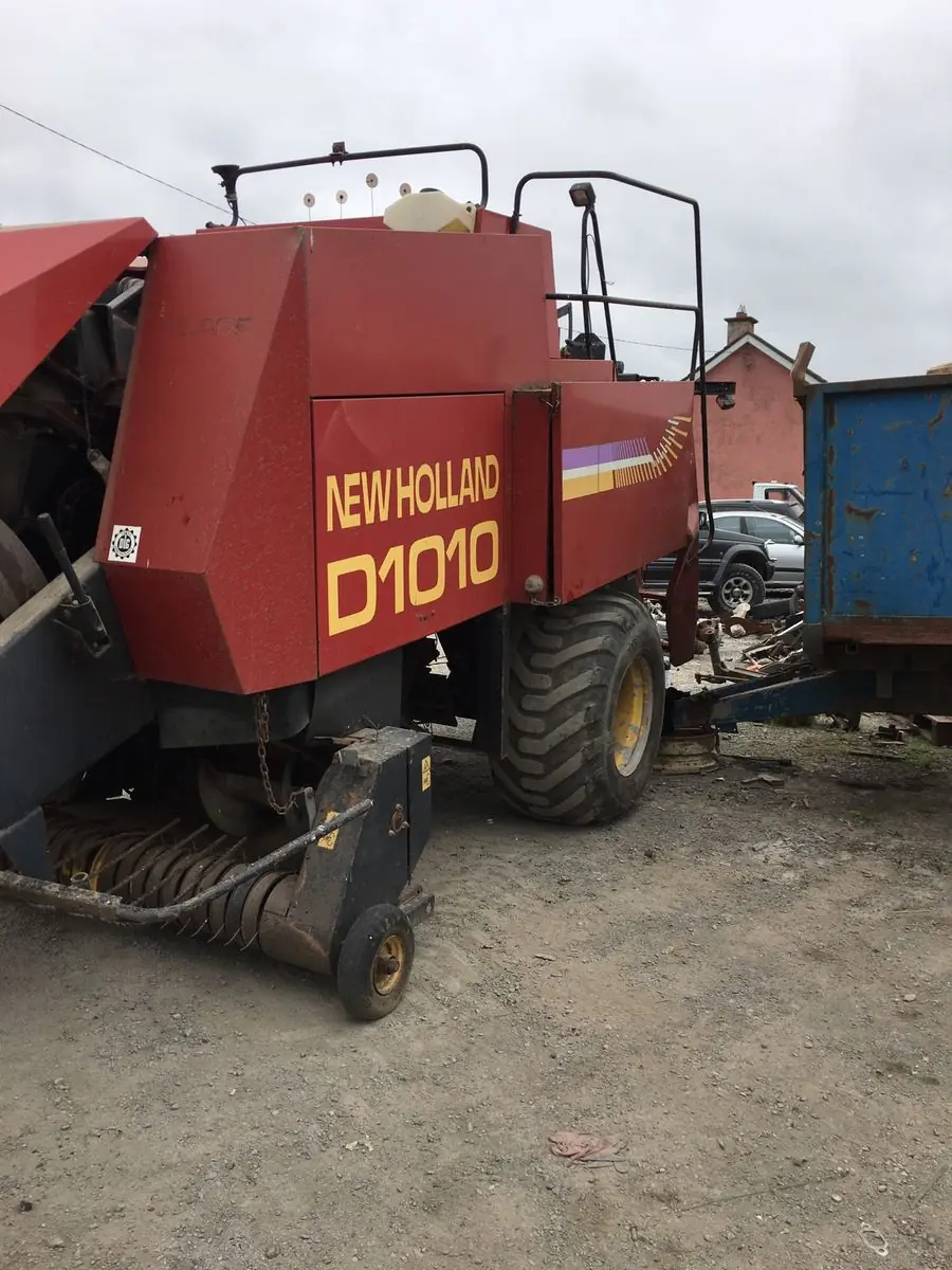 Ford-NH D 1010 CC
