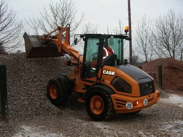 Case 321 E S-3 thumbnail 2