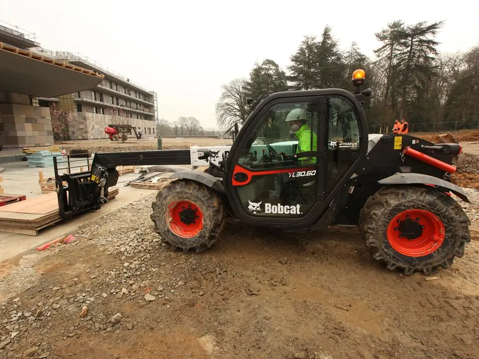 Bobcat TL30.60 Low Cab 100 IV thumbnail 3
