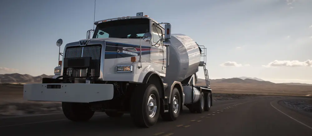 Western Star 4800 SF Detroit DD13