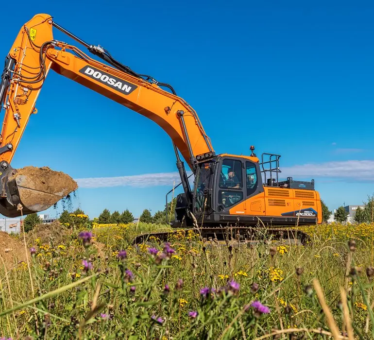 Doosan DX300LC Electric