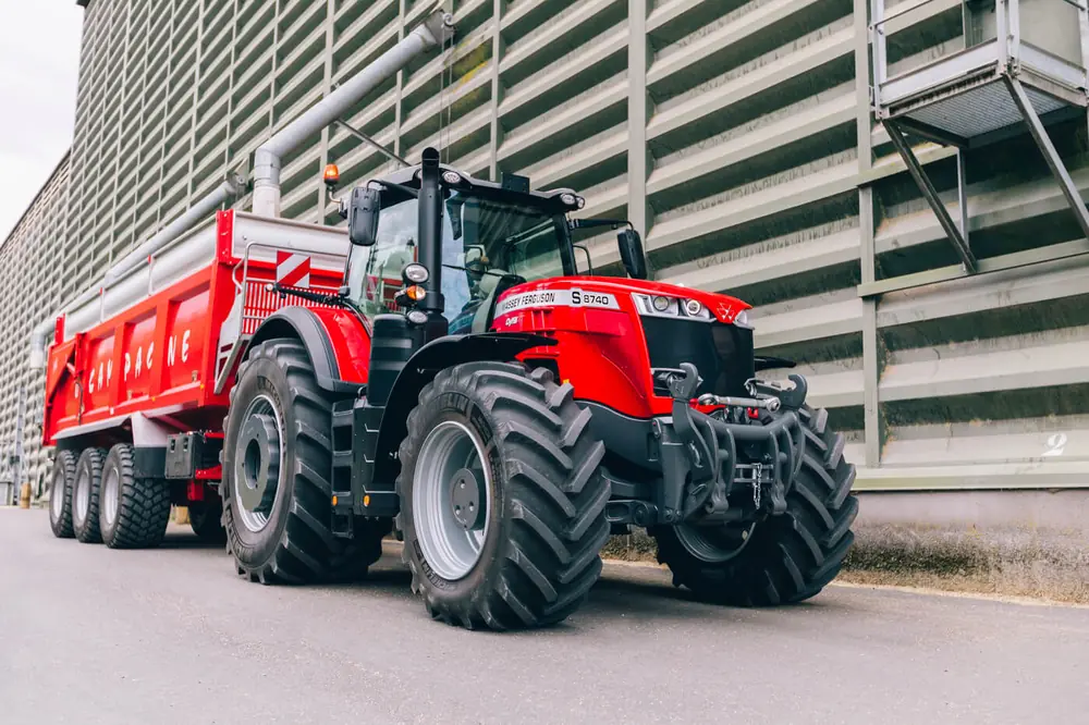 Massey Ferguson MF 8740 S thumbnail 3