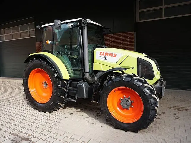 Claas Axos 240 Advanced