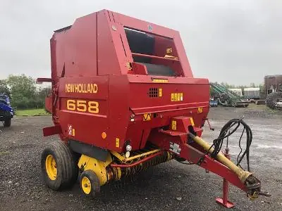 New Holland 658 Crop Cut