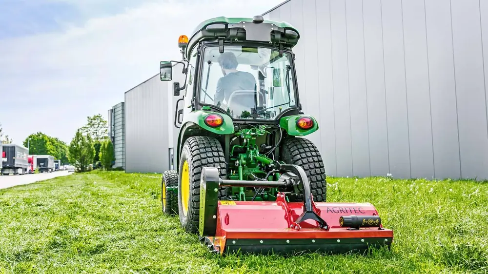 John Deere 3039 R thumbnail 4
