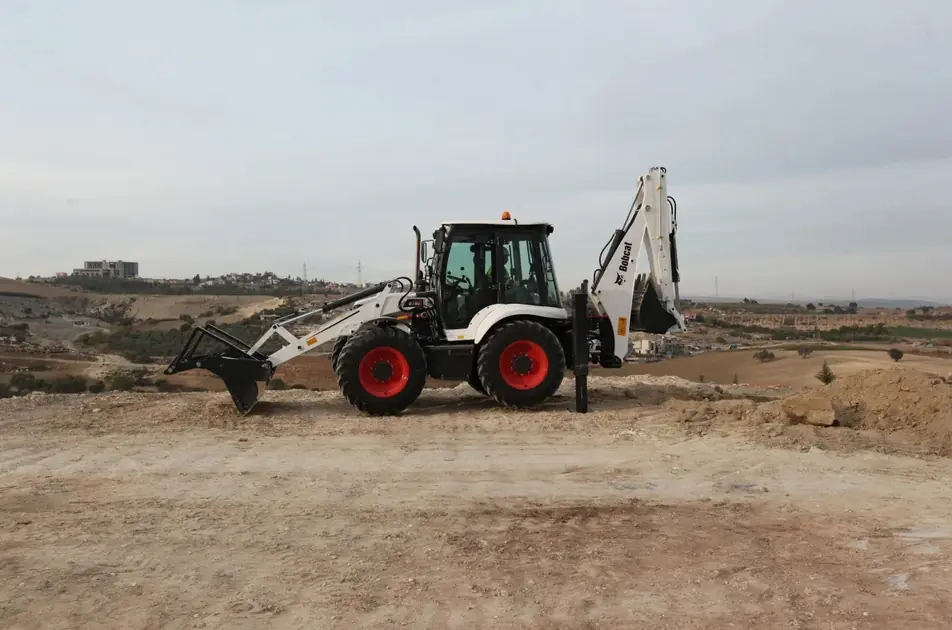Bobcat B780 thumbnail 4
