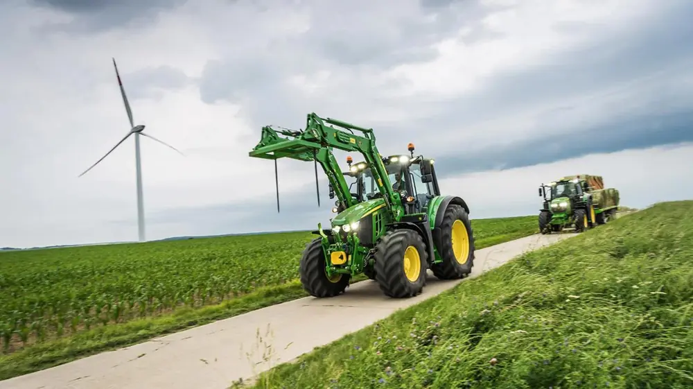 John Deere 6110M
