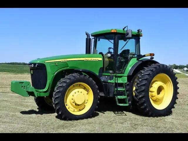 John Deere 8420