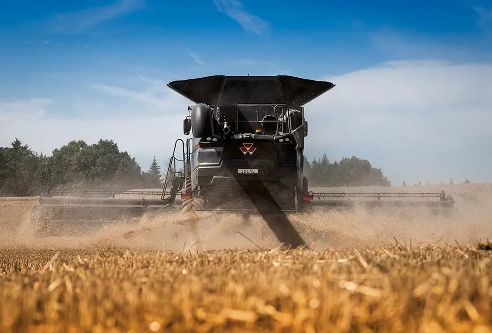 Massey Ferguson Ideal 9 thumbnail 3