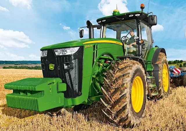 John Deere 8335 R