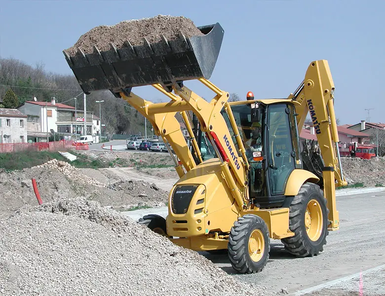 Komatsu WB93R-5 thumbnail 4