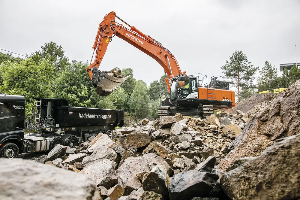 Hitachi ZX490LCH-6 thumbnail 3