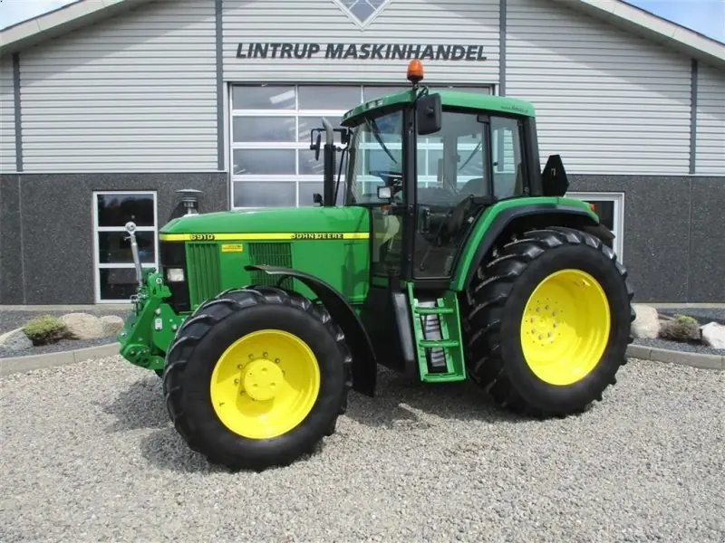 John Deere 6910 S