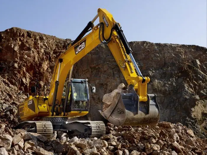 JCB JS 260 LC