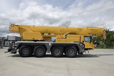 Liebherr LTM 1070-4.2 thumbnail 10