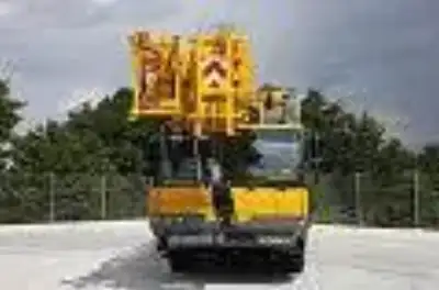 Liebherr LTM 1070-4.2 thumbnail 20