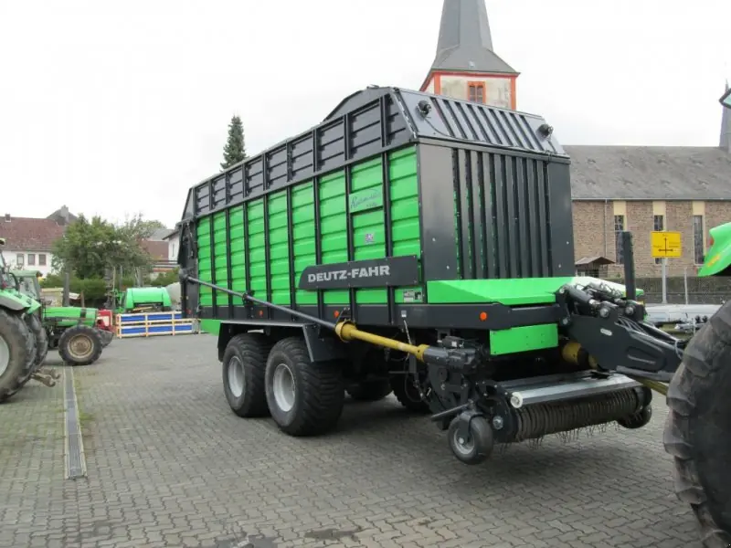 DEUTZ-FAHR RotoMaster 5520