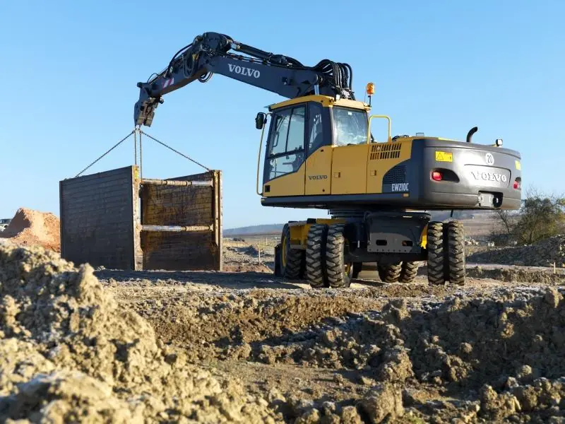 Volvo EW210C