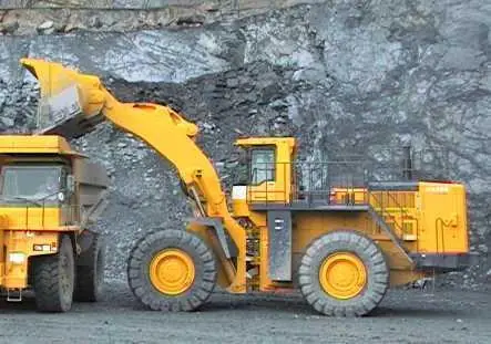 Komatsu WA700-1