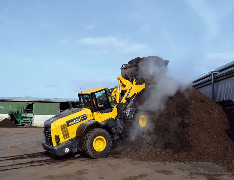 Komatsu WA320-8E0