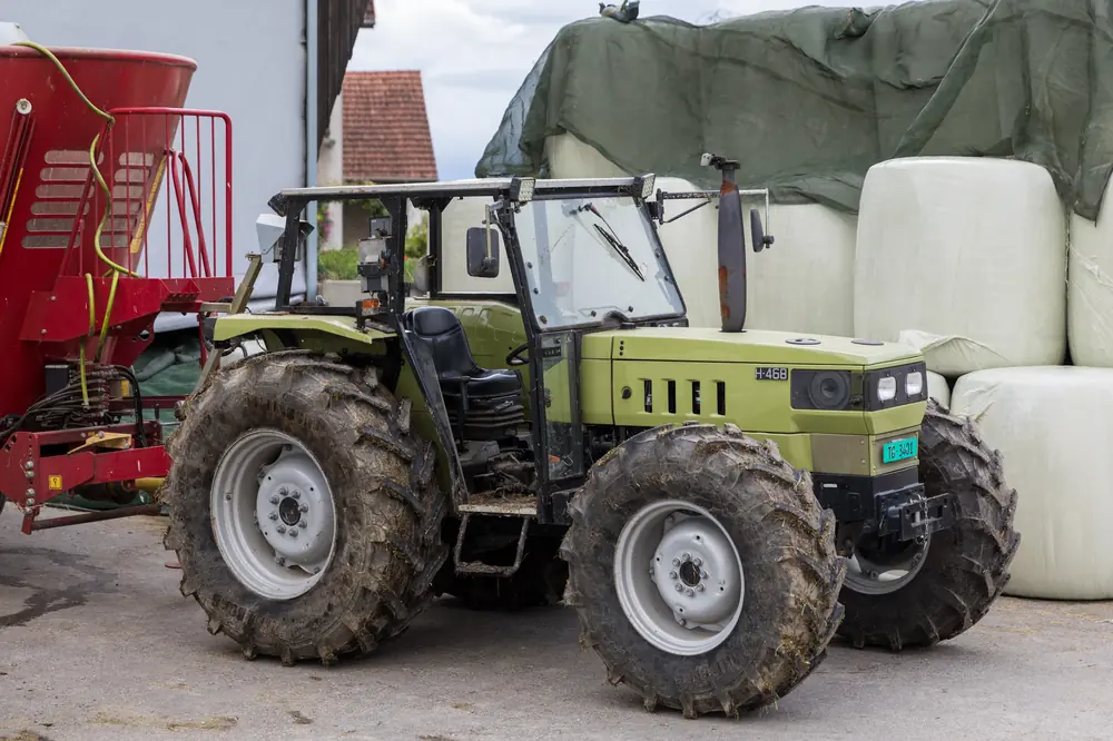 Hürlimann H 468.4 DT Clup