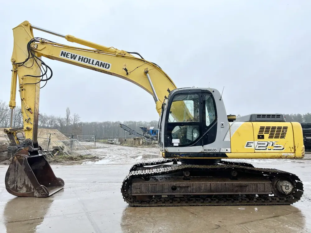 New Holland E215LC-ME