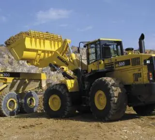 Komatsu WA500-3