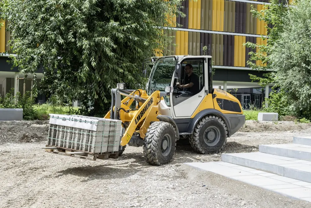 Liebherr L 506 Compact thumbnail 4