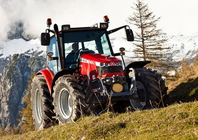 Massey Ferguson MF 5440-4 Freisicht