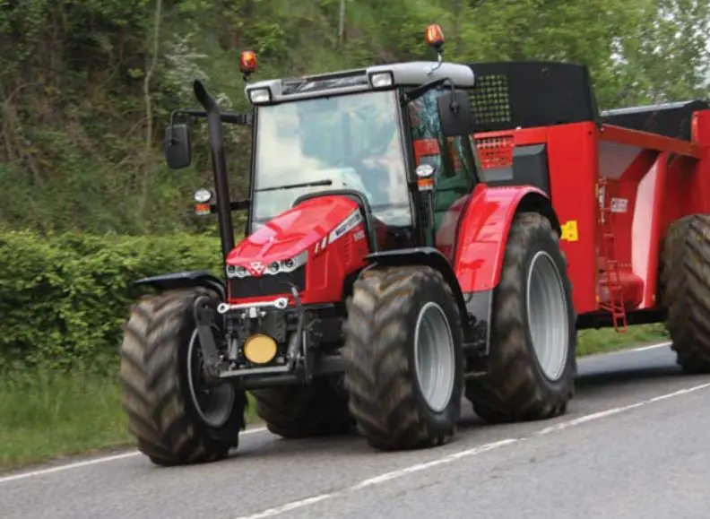 Massey Ferguson MF 5420-4 Lader thumbnail 3