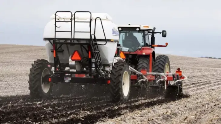 Kuhn Gladiator 1210M-830F