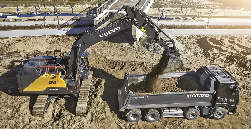 Volvo EC300E L Hybrid thumbnail 4