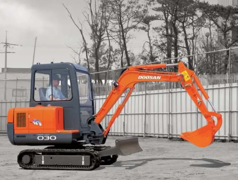 Doosan Solar 030 plus