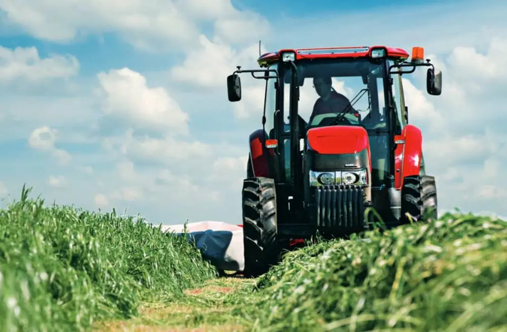 Case IH Farmall 85 C Rops Komfort 2