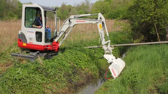 Takeuchi TB219A thumbnail 2