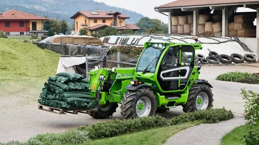 Merlo TF 38.10 - 100 EE