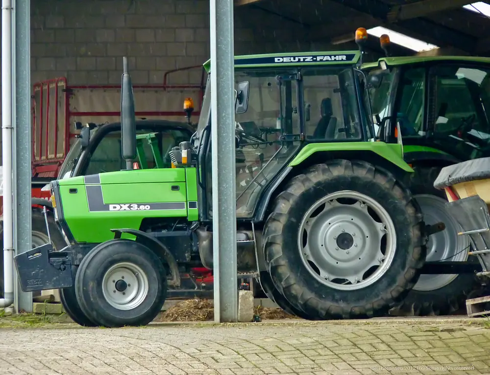 DEUTZ-FAHR DX 3.60 StarCab A