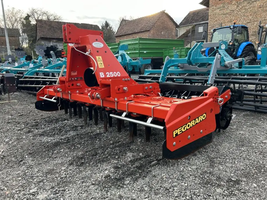 Pegoraro B 2500