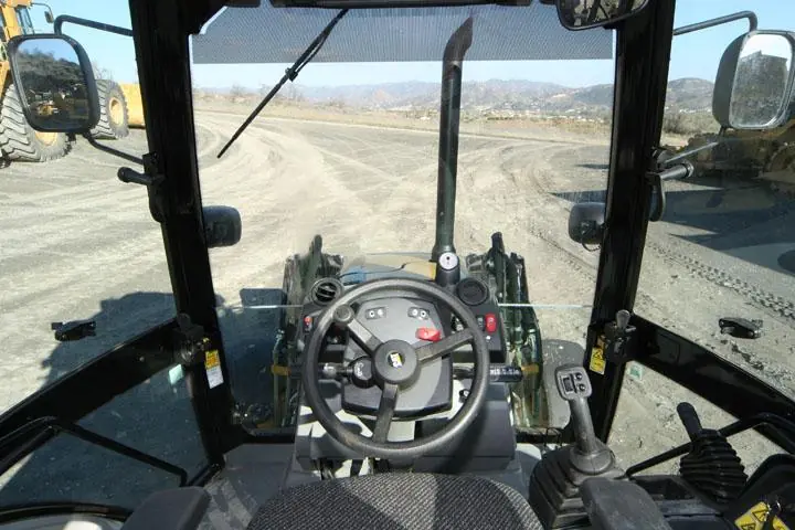 Caterpillar 432E 4x4 thumbnail 5