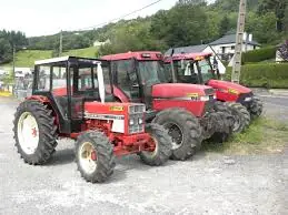 International Harvester 733