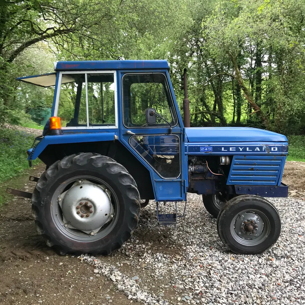 Leyland 245
