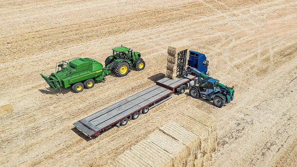 John Deere L624