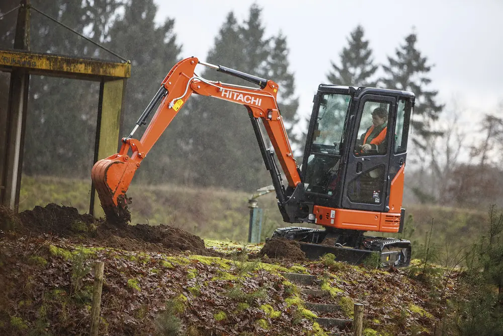 Hitachi ZX26U-5 thumbnail 2