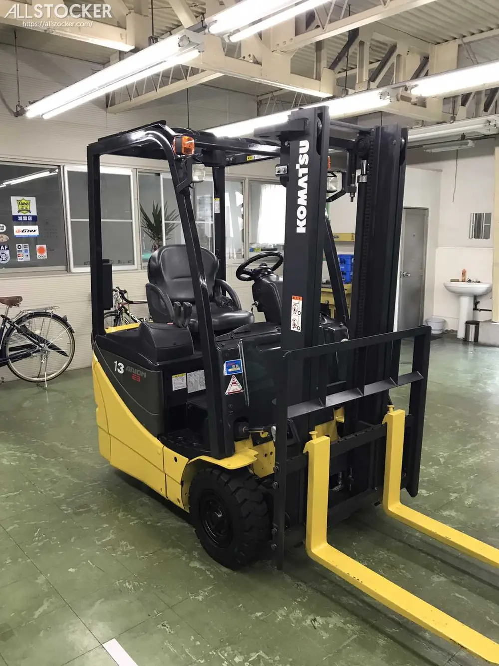 Komatsu FB13M-12