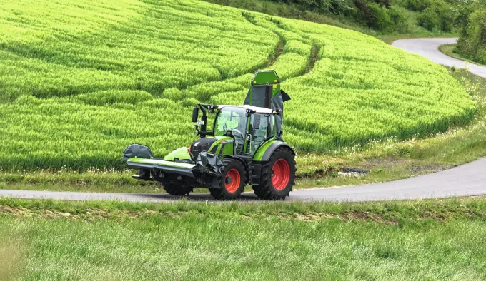 Fendt 513 Vario Profi thumbnail 2