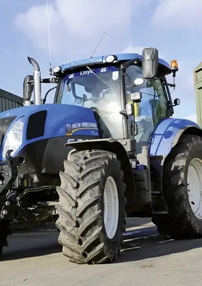 New Holland T7.200 SideWinder II