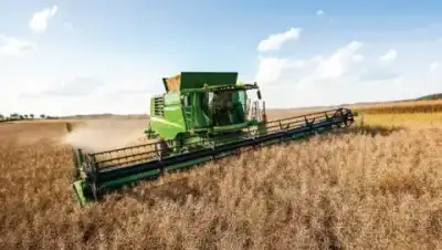 John Deere T560