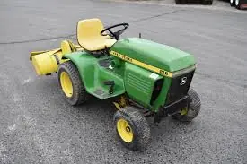 John Deere 212