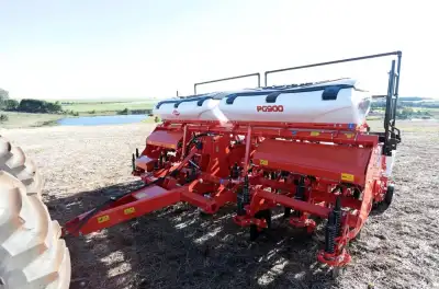 Kuhn Plus 900 thumbnail 4